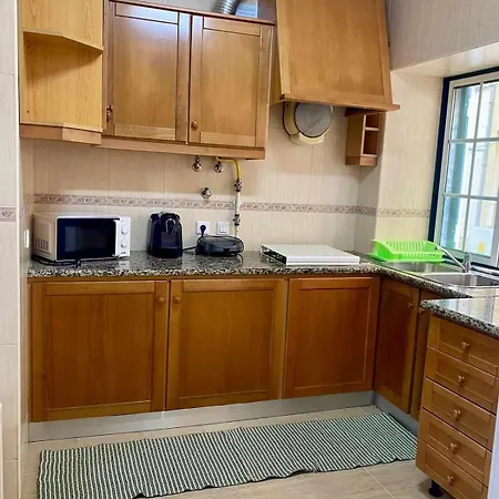 Typical House * Назаре