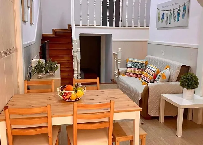 Typical House * Назаре