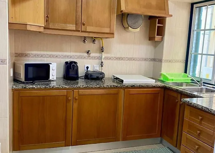 Typical House * Назаре